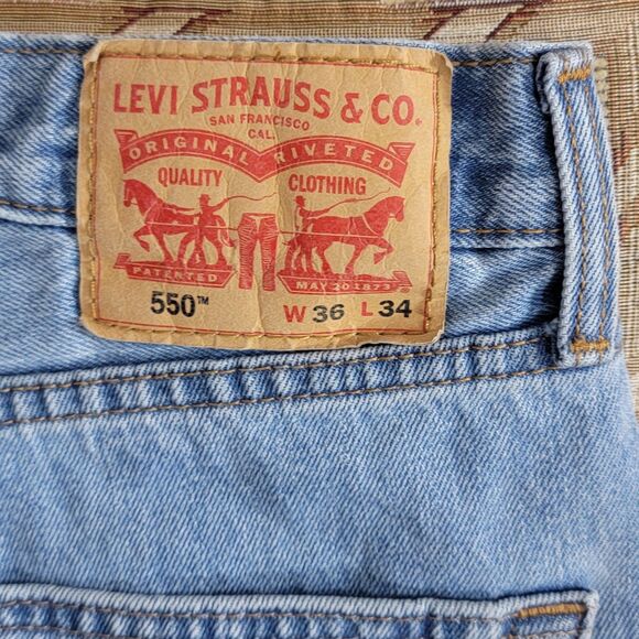Levis 550 Jeans Mens 36x33* Blue Relaxed Straight Leg Red Tab American Denim - Picture 11 of 14
